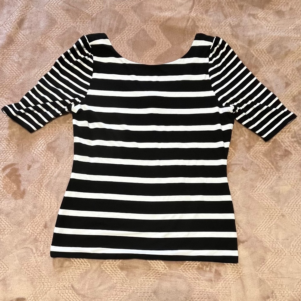 White house Black Market top